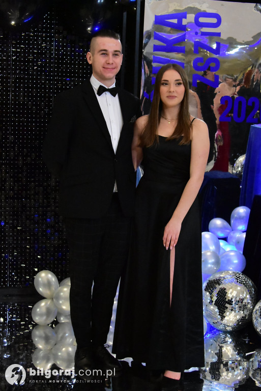 Maturzyści ZSZiO w Biłgoraju bawili się na balu studniówkowym