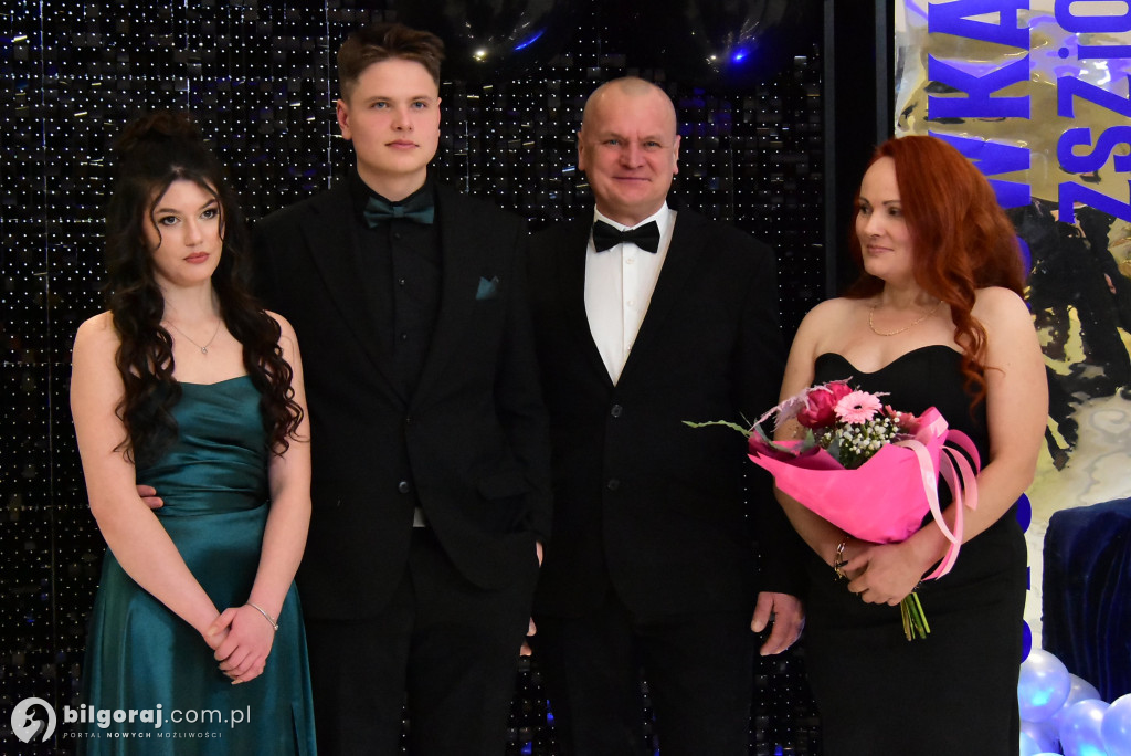 Maturzyści ZSZiO w Biłgoraju bawili się na balu studniówkowym