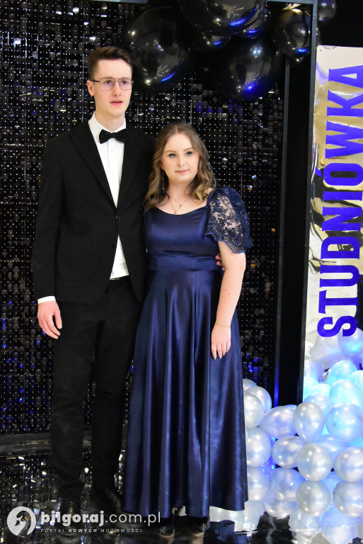 Maturzyści ZSZiO w Biłgoraju bawili się na balu studniówkowym