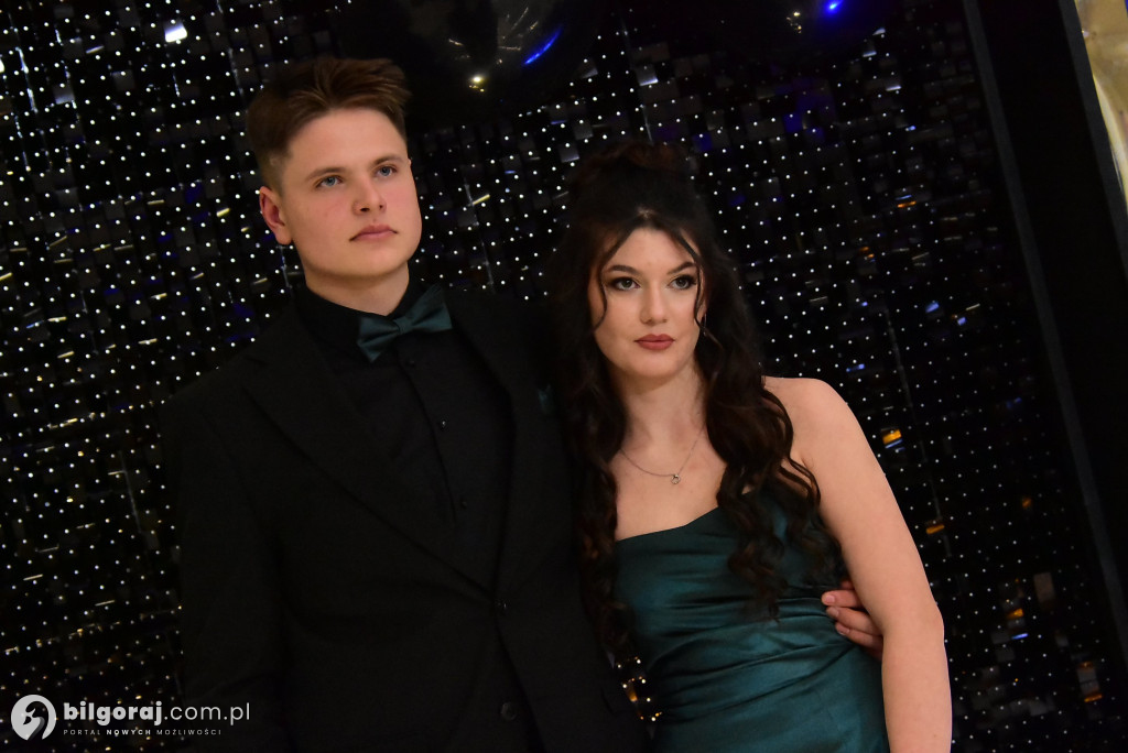 Maturzyści ZSZiO w Biłgoraju bawili się na balu studniówkowym