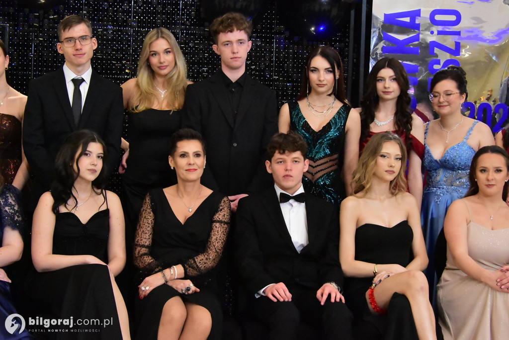 Maturzyści ZSZiO w Biłgoraju bawili się na balu studniówkowym