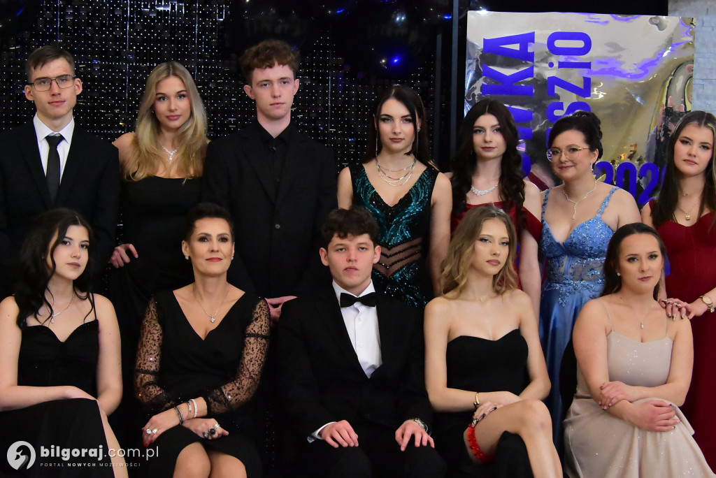 Maturzyści ZSZiO w Biłgoraju bawili się na balu studniówkowym