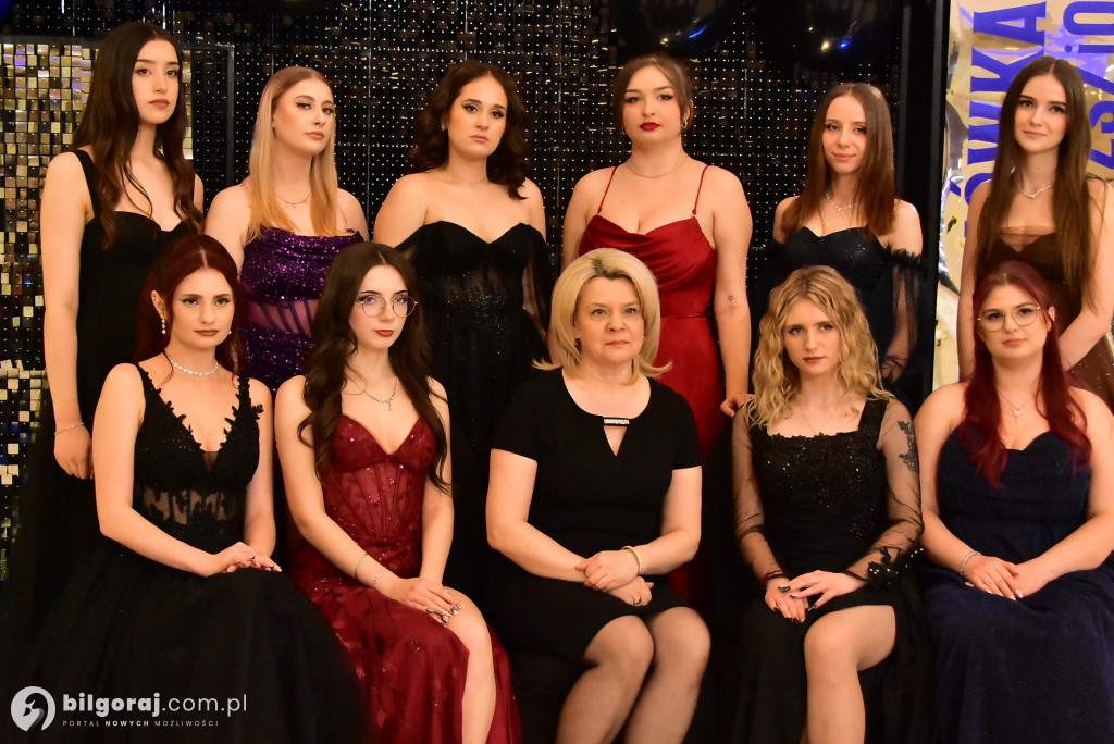 Maturzyści ZSZiO w Biłgoraju bawili się na balu studniówkowym