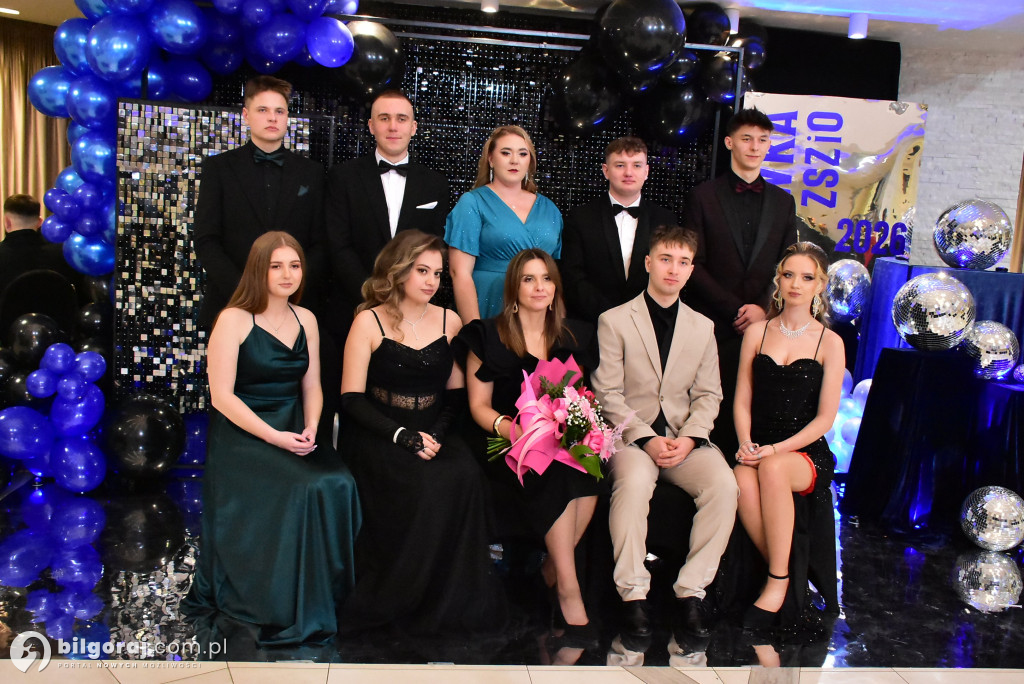 Maturzyści ZSZiO w Biłgoraju bawili się na balu studniówkowym