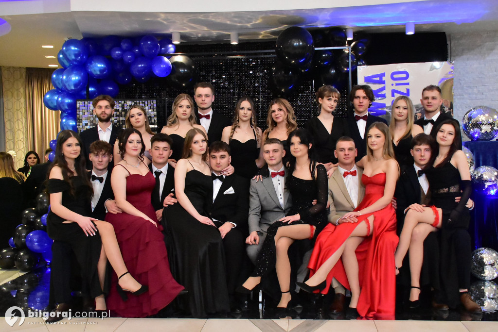 Maturzyści ZSZiO w Biłgoraju bawili się na balu studniówkowym