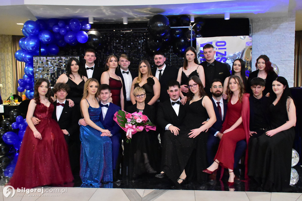 Maturzyści ZSZiO w Biłgoraju bawili się na balu studniówkowym