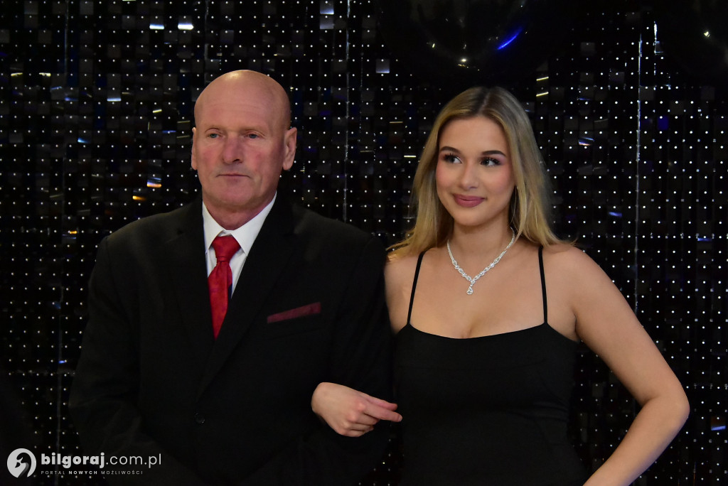 Maturzyści ZSZiO w Biłgoraju bawili się na balu studniówkowym