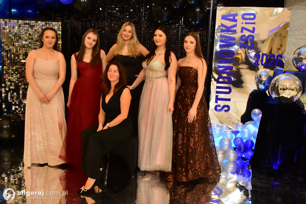 Maturzyści ZSZiO w Biłgoraju bawili się na balu studniówkowym