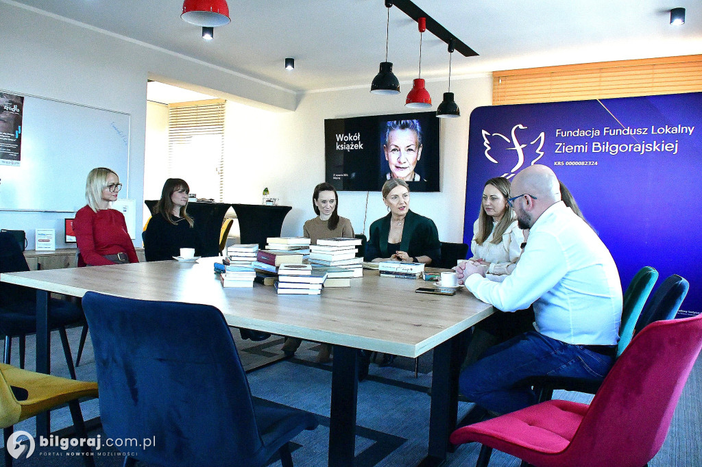 Część prywatnej biblioteki prof. Płatek trafiła do Biłgoraja