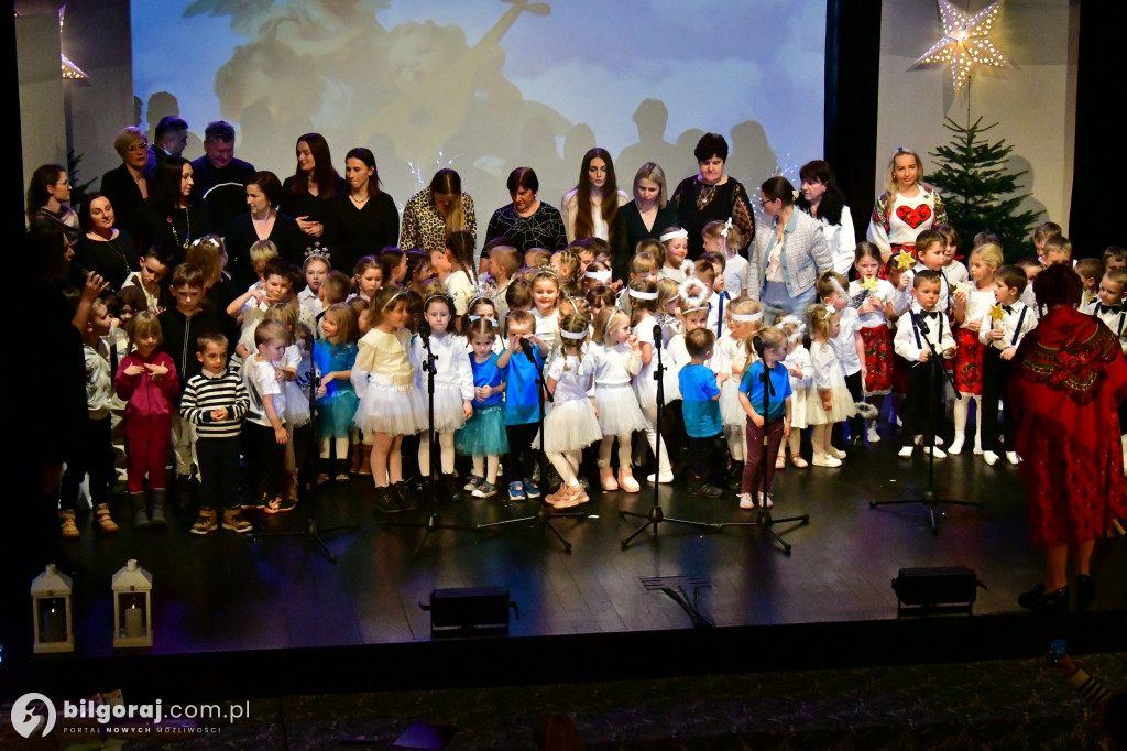 Tarnogrodzkie przedszkolaki wyśpiewały radość Bożego Narodzenia