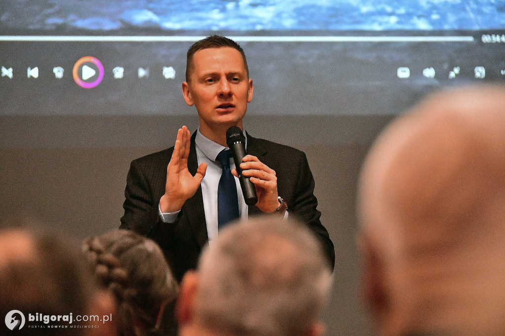 Trudna prawda na ekranie. Premiera odcinków filmu Jacka Międlara w GOK Goraj