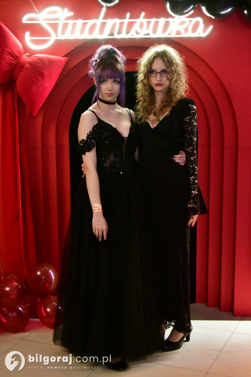 Studniówka I LO im. ONZ w Biłgoraju: Poloneza czas zacząć!