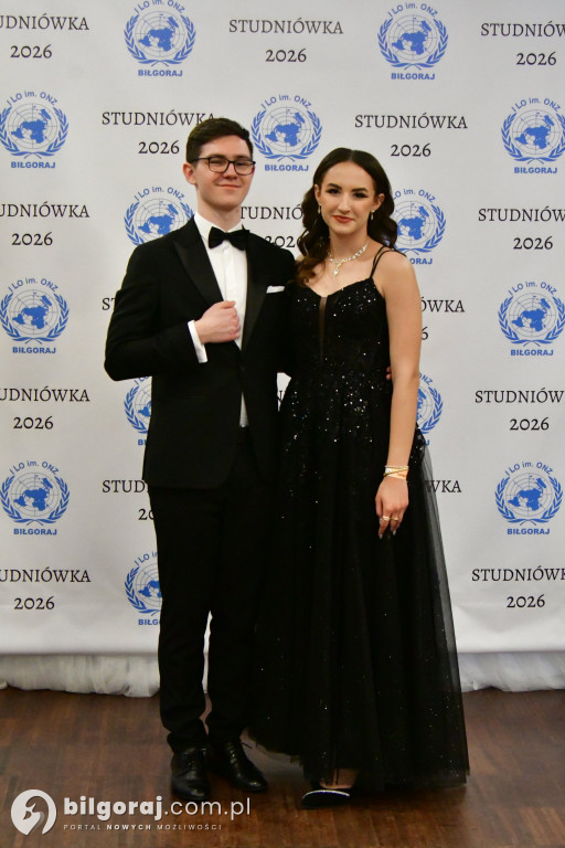 Studniówka I LO im. ONZ w Biłgoraju: Poloneza czas zacząć!