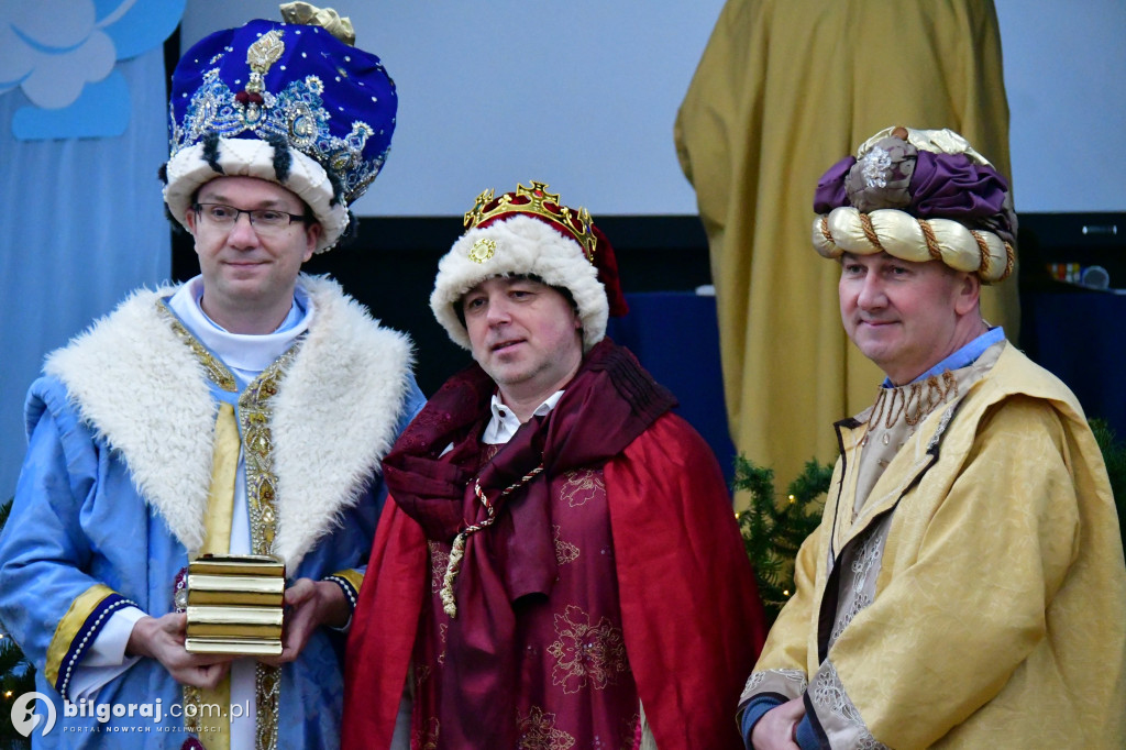 Ksiądz, prokurator i wicedyrektor na jednej scenie. Niezwykłe jasełka w Biłgoraju