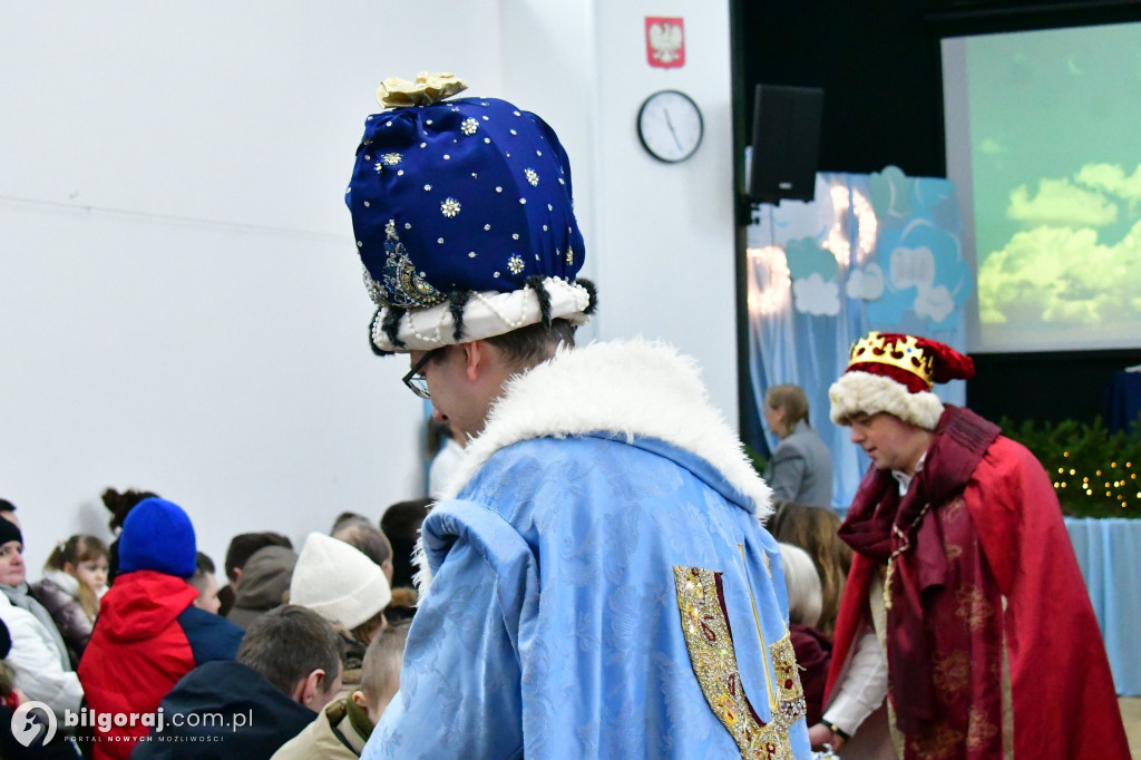 Ksiądz, prokurator i wicedyrektor na jednej scenie. Niezwykłe jasełka w Biłgoraju