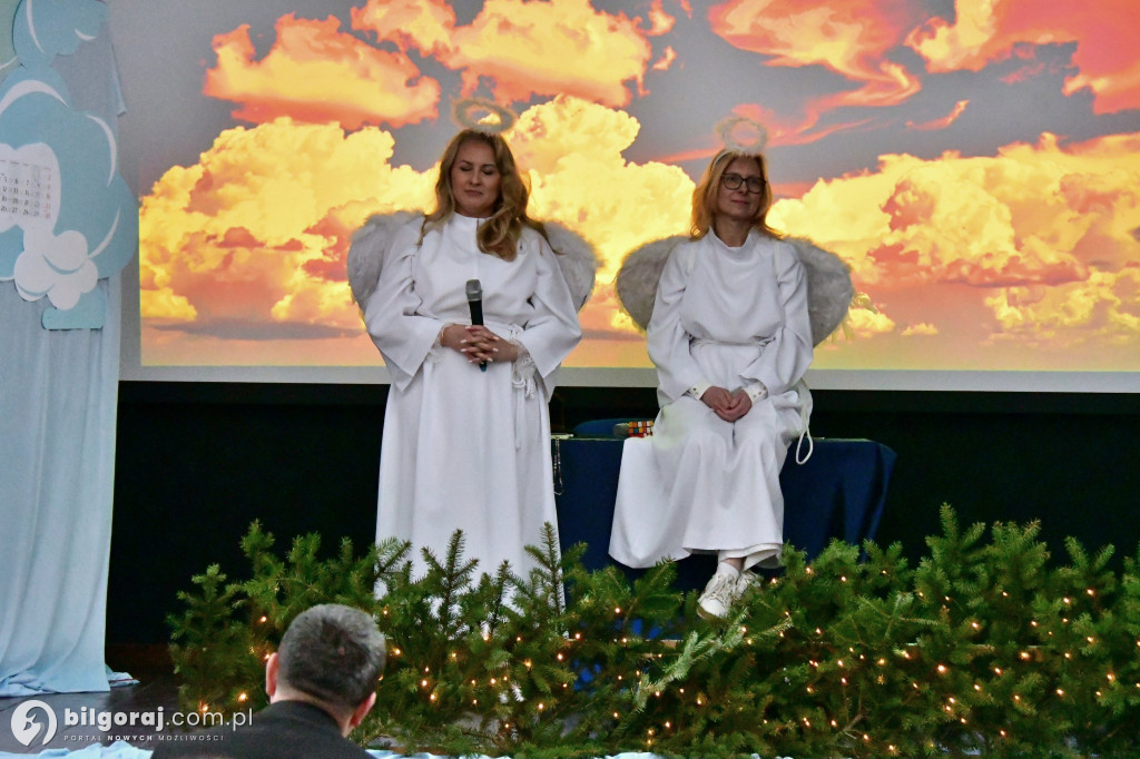 Ksiądz, prokurator i wicedyrektor na jednej scenie. Niezwykłe jasełka w Biłgoraju