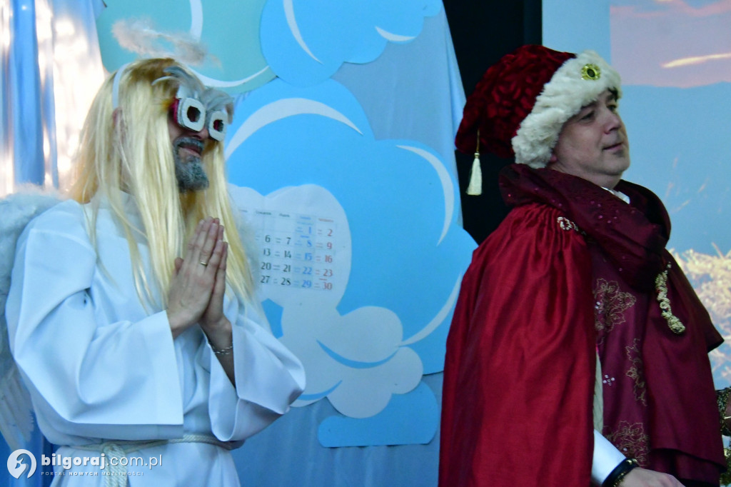 Ksiądz, prokurator i wicedyrektor na jednej scenie. Niezwykłe jasełka w Biłgoraju