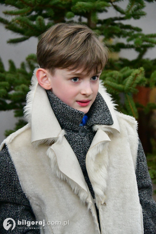 Ksiądz, prokurator i wicedyrektor na jednej scenie. Niezwykłe jasełka w Biłgoraju