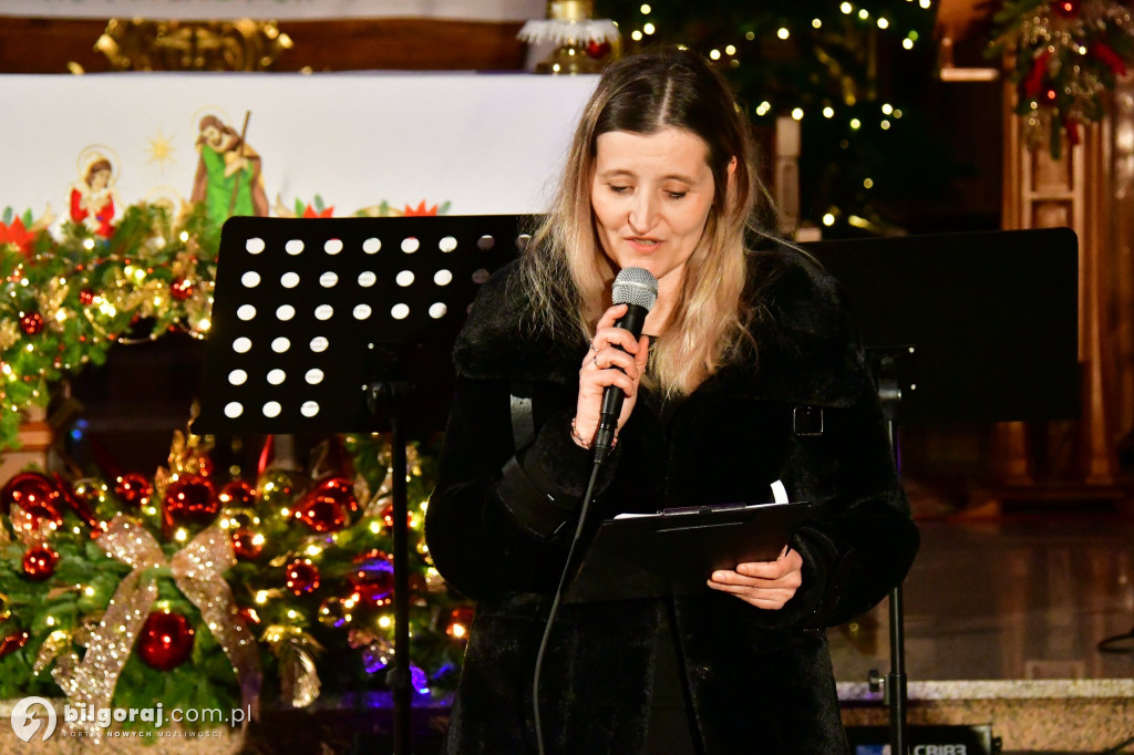 Parafianie z Tereszpola wyśpiewali chwałę przy szopce