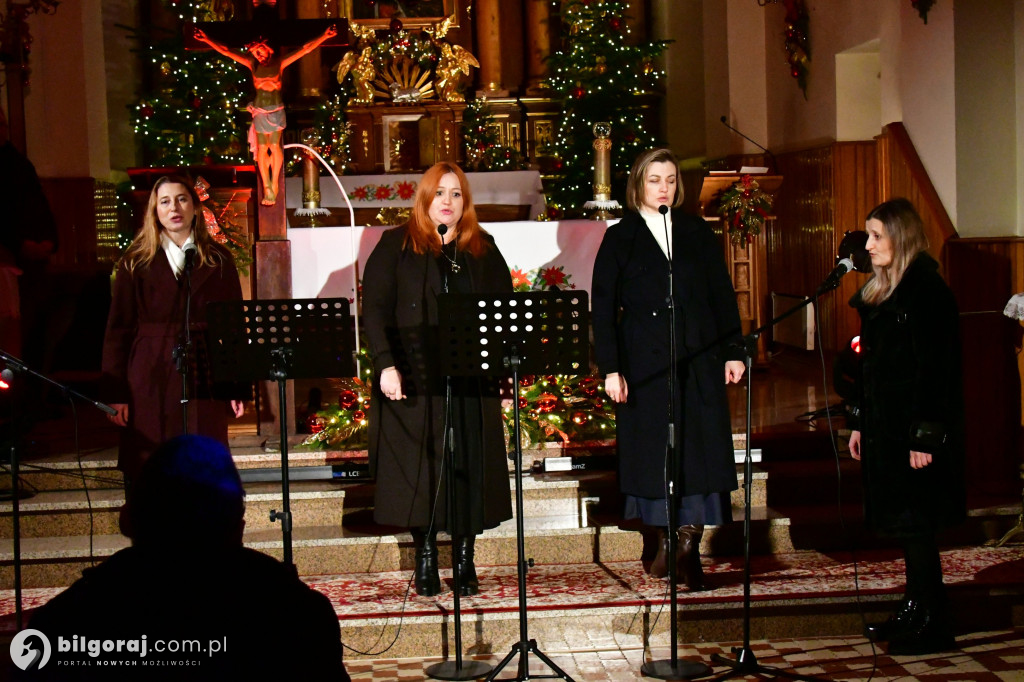 Parafianie z Tereszpola wyśpiewali chwałę przy szopce