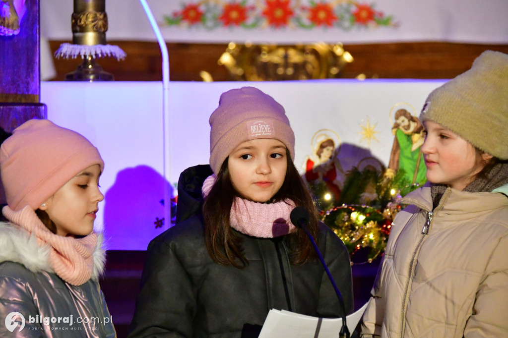 Parafianie z Tereszpola wyśpiewali chwałę przy szopce