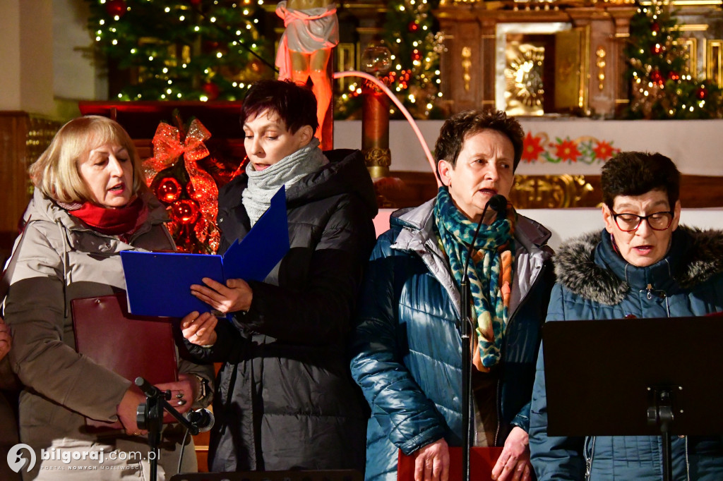 Parafianie z Tereszpola wyśpiewali chwałę przy szopce