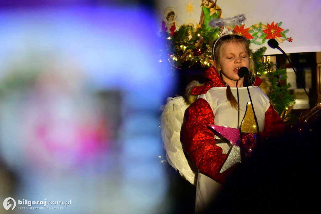 Parafianie z Tereszpola wyśpiewali chwałę przy szopce