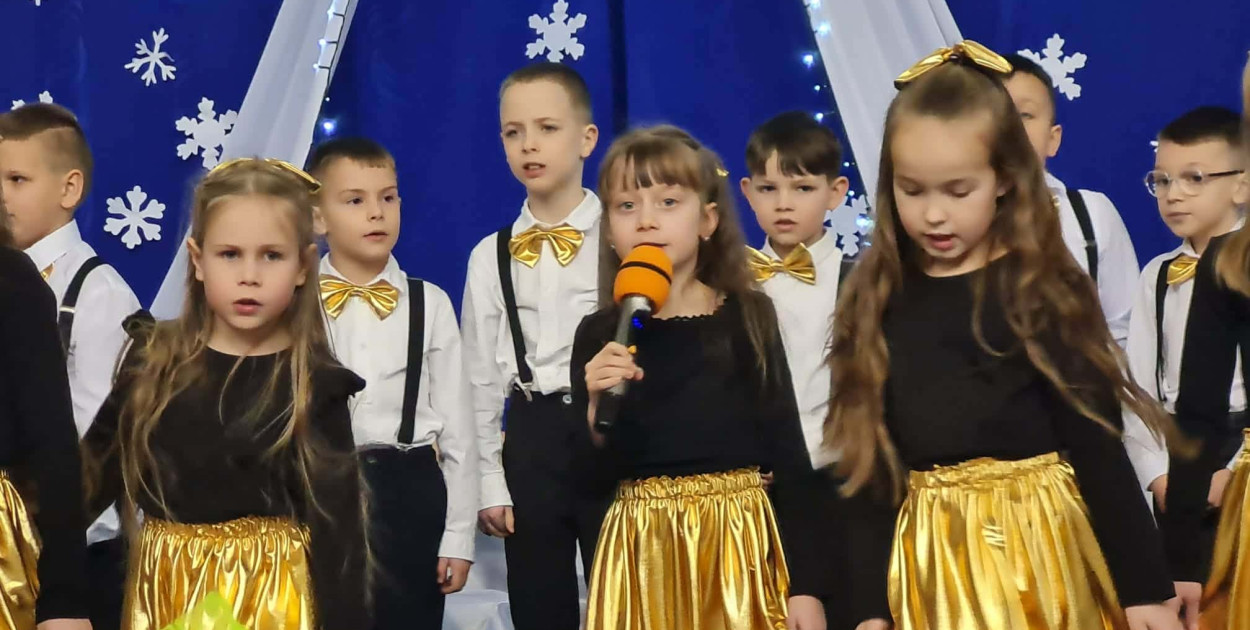 Święto pełne wzruszeń i radości w Szkole Podstawowej w Dereźni Solskiej