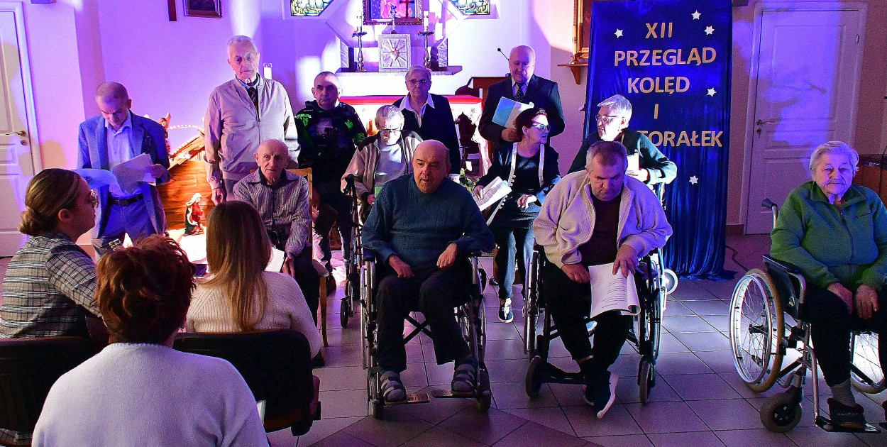 Kolędowanie w DPS dla Kombatantów