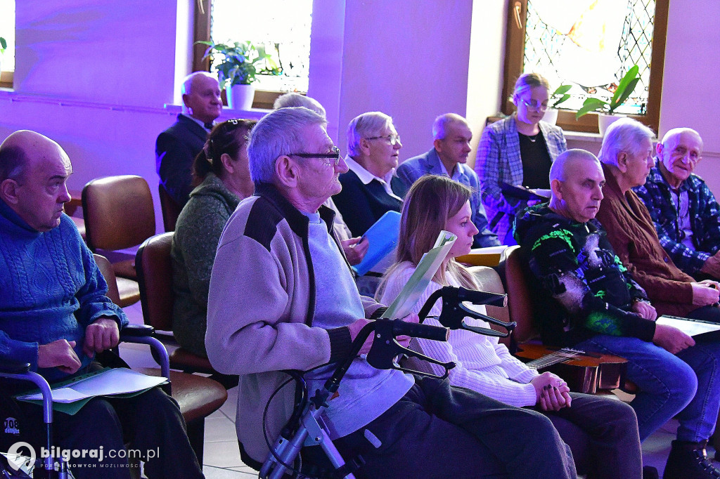 Kolędowanie w DPS dla Kombatantów