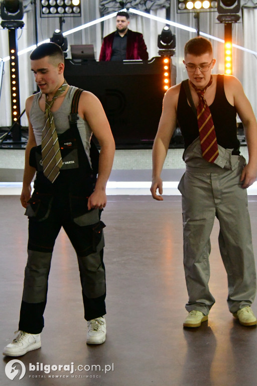 Studniówka RCEZ 2026. Krok w dorosłość przy dźwiękach narodowego tańca