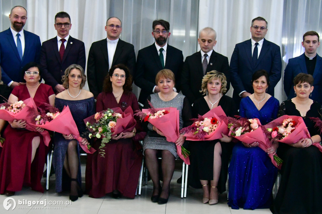 Studniówka RCEZ 2026. Krok w dorosłość przy dźwiękach narodowego tańca