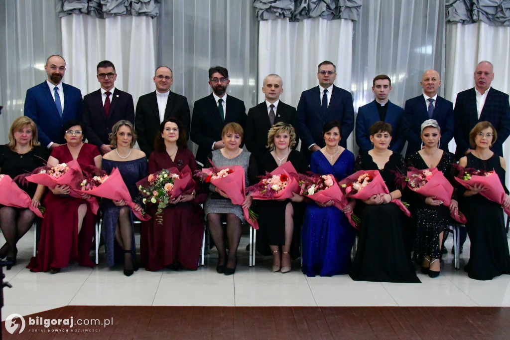 Studniówka RCEZ 2026. Krok w dorosłość przy dźwiękach narodowego tańca