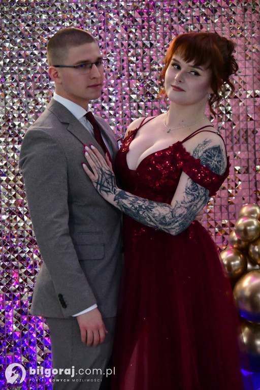 Studniówka RCEZ 2026. Krok w dorosłość przy dźwiękach narodowego tańca