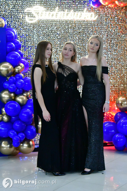 Studniówka RCEZ 2026. Krok w dorosłość przy dźwiękach narodowego tańca