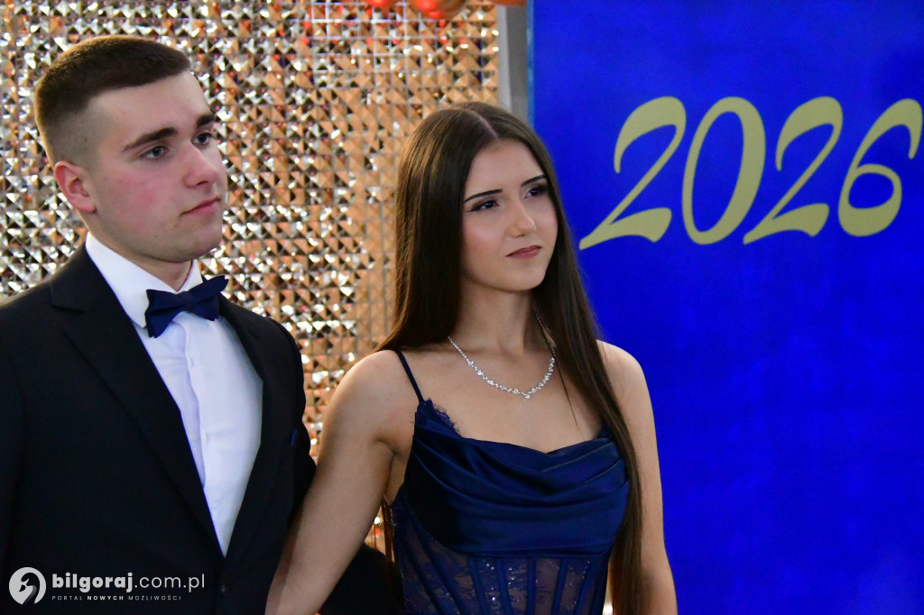 Studniówka RCEZ 2026. Krok w dorosłość przy dźwiękach narodowego tańca