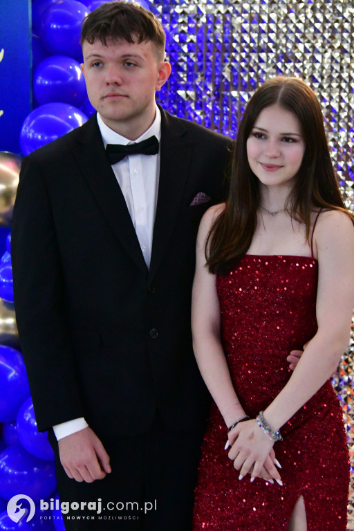 Studniówka RCEZ 2026. Krok w dorosłość przy dźwiękach narodowego tańca