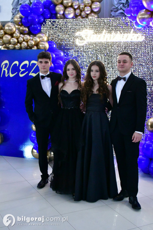 Studniówka RCEZ 2026. Krok w dorosłość przy dźwiękach narodowego tańca