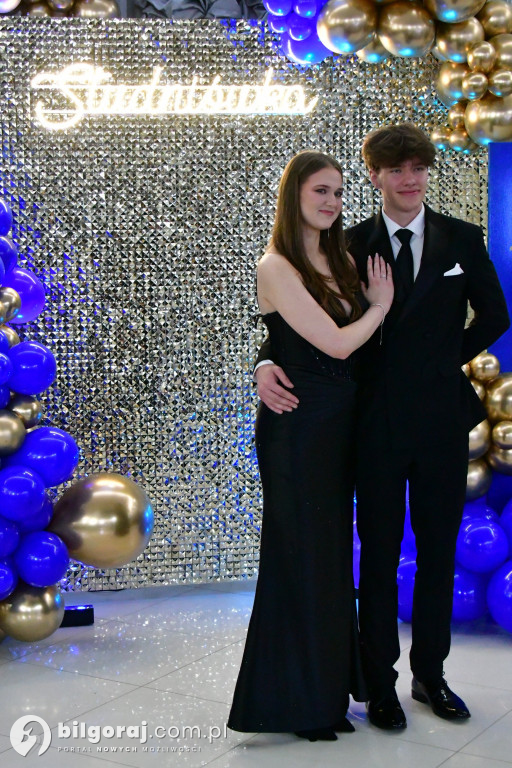 Studniówka RCEZ 2026. Krok w dorosłość przy dźwiękach narodowego tańca