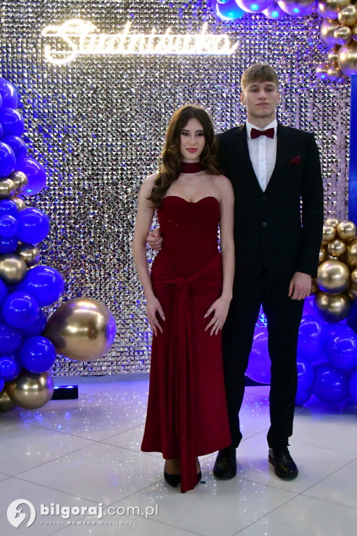 Studniówka RCEZ 2026. Krok w dorosłość przy dźwiękach narodowego tańca