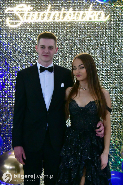 Studniówka RCEZ 2026. Krok w dorosłość przy dźwiękach narodowego tańca