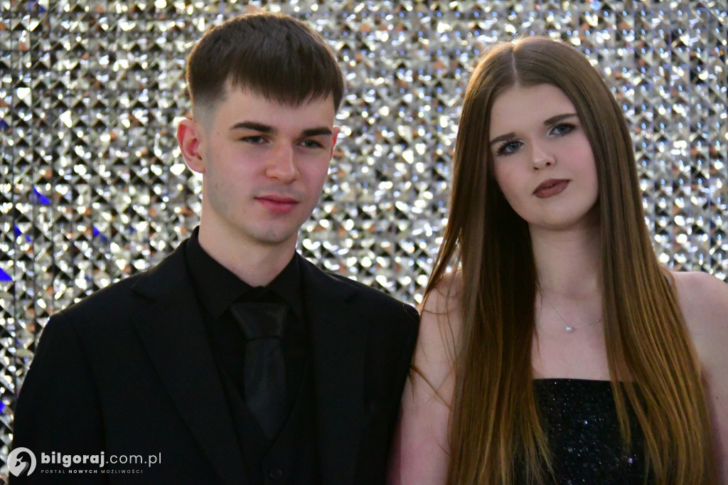 Studniówka RCEZ 2026. Krok w dorosłość przy dźwiękach narodowego tańca