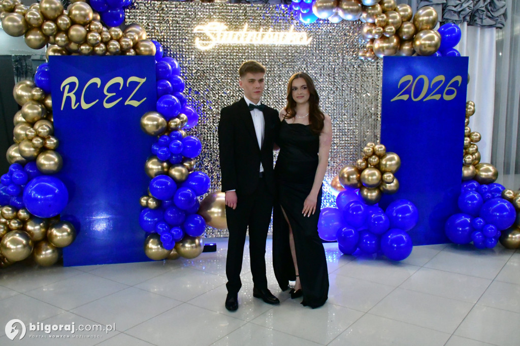 Studniówka RCEZ 2026. Krok w dorosłość przy dźwiękach narodowego tańca