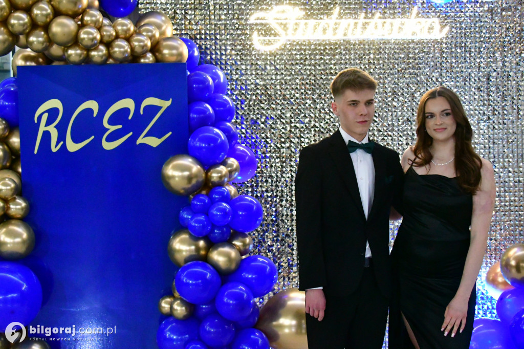 Studniówka RCEZ 2026. Krok w dorosłość przy dźwiękach narodowego tańca