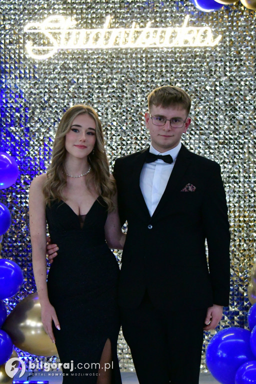 Studniówka RCEZ 2026. Krok w dorosłość przy dźwiękach narodowego tańca