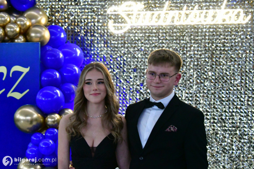 Studniówka RCEZ 2026. Krok w dorosłość przy dźwiękach narodowego tańca