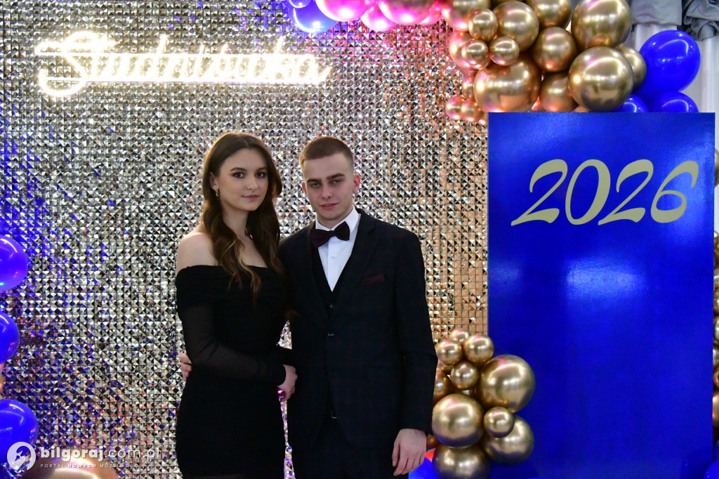 Studniówka RCEZ 2026. Krok w dorosłość przy dźwiękach narodowego tańca