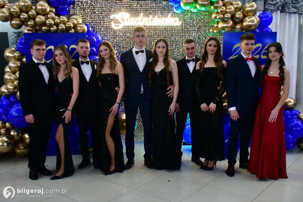 Studniówka RCEZ 2026. Krok w dorosłość przy dźwiękach narodowego tańca