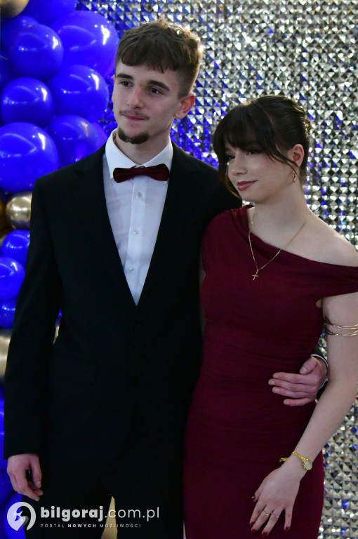 Studniówka RCEZ 2026. Krok w dorosłość przy dźwiękach narodowego tańca