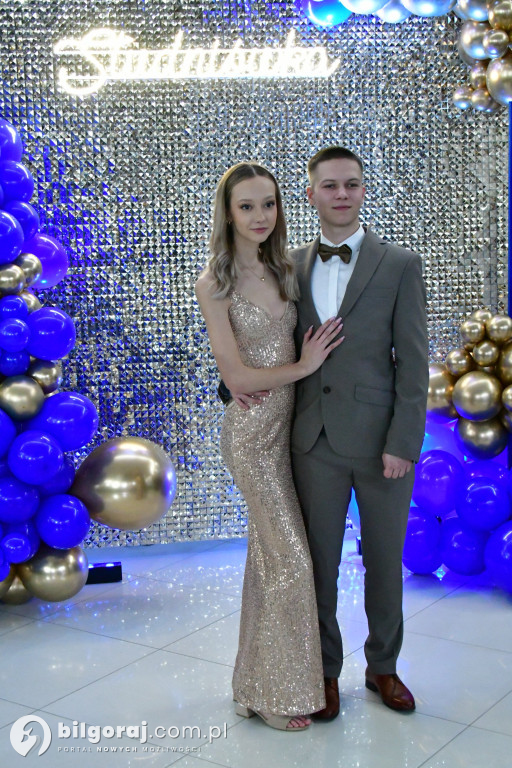 Studniówka RCEZ 2026. Krok w dorosłość przy dźwiękach narodowego tańca